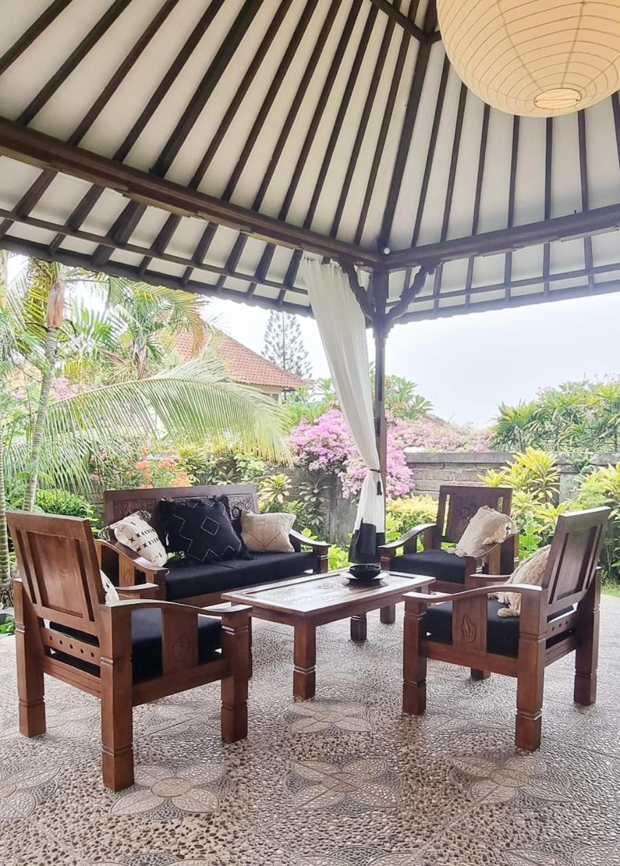 Mumbul Villas Nusa Dua  Exterior photo