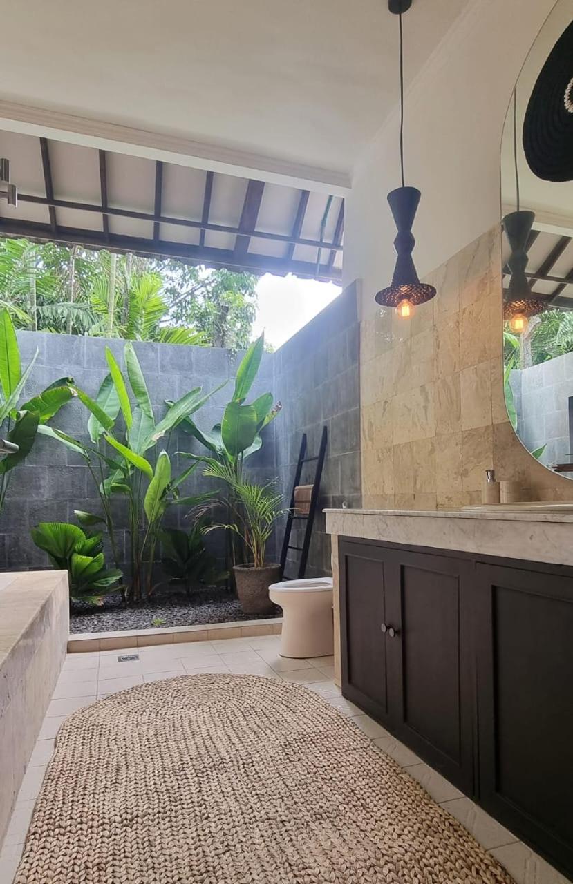 Mumbul Villas Nusa Dua  Exterior photo